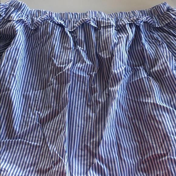 NWT Vineyard Vines Striped Off the Shoulder Top 🐳 - Picture 4 of 8